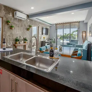 Apartamento Luxe Modern-5 Star Area-walk 2 Beach-pool-bbq-view-king Bed, Mazatlán